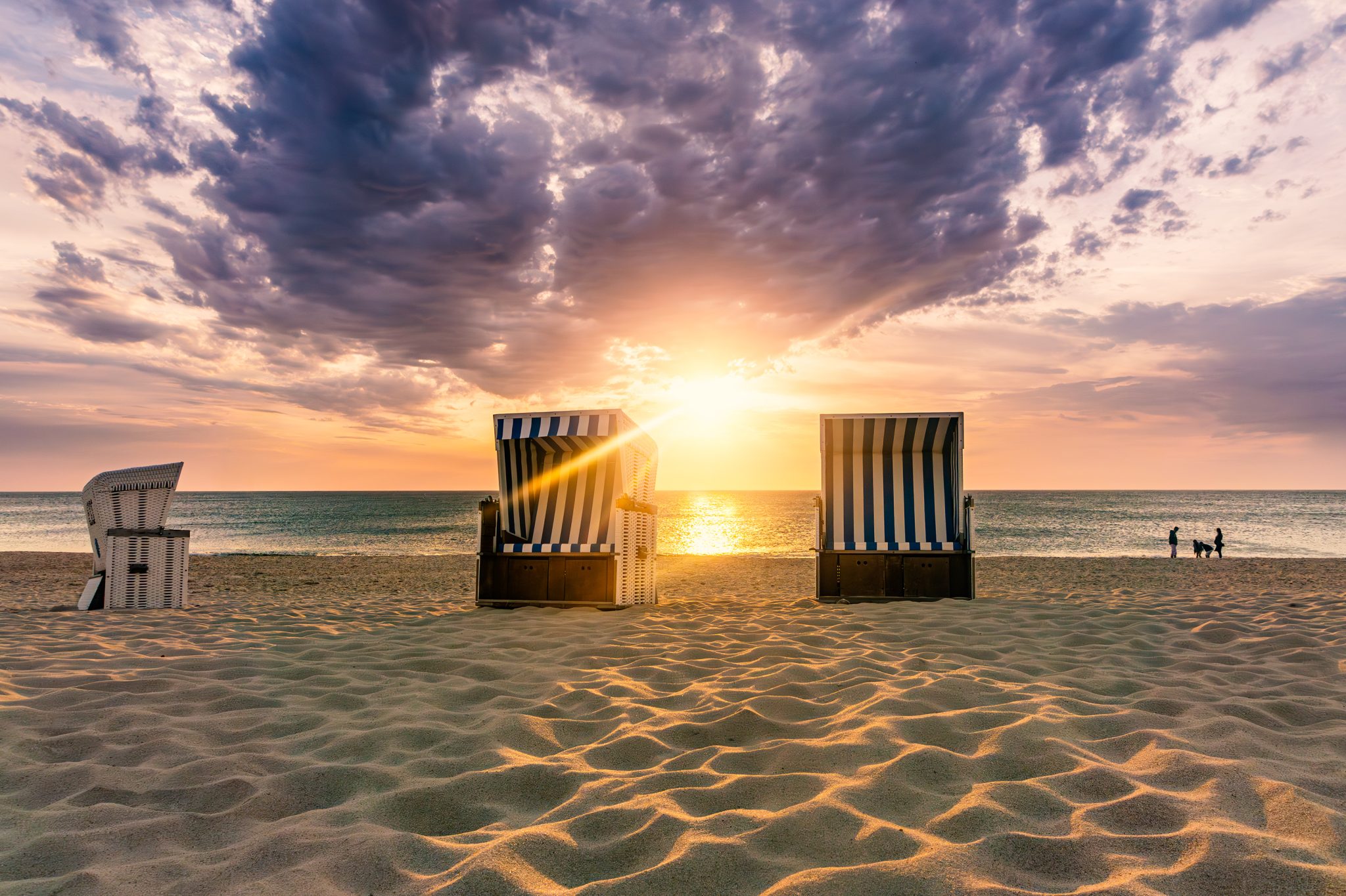 IMG_0047 Um soziale Spannungen zu vermeiden: Sylt führt Strandkörbe mit integrierter Lärmschutzverglasung und Pöbel-Abweiser ein