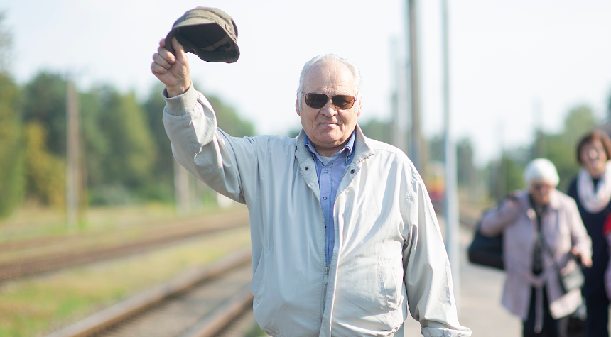 IMG_0050 Sylt-Posse eskaliert: Deutsche Bahn will abgelehnte Blumenkübel zur Streckendekoration für wartende Pendler nutzen